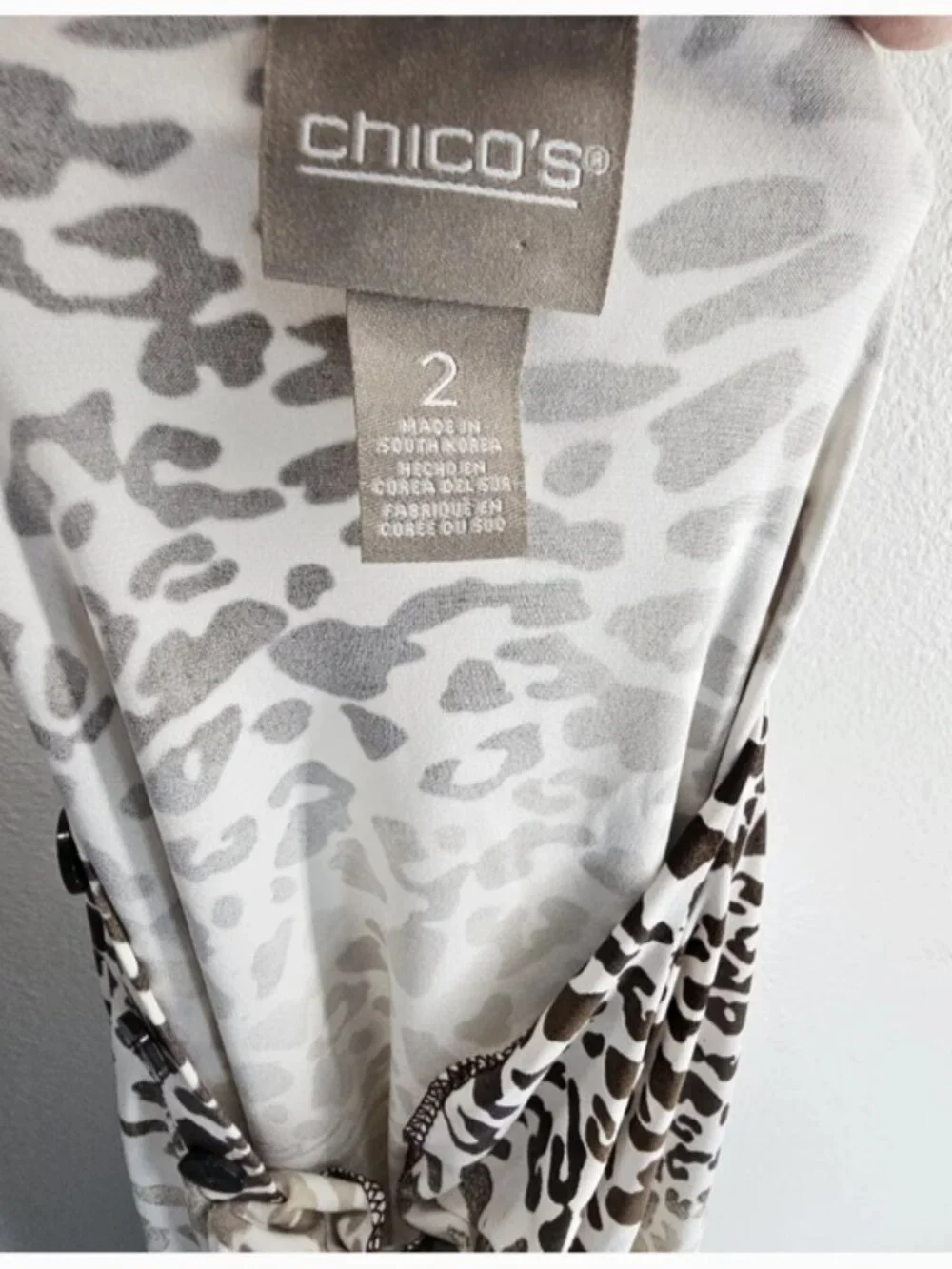 Chico's White Tan Mixed Animal Print Angle Neck Tunic Top size 2